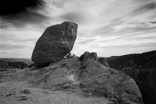 summer blackandwhite bw nationalpark august boulder bumpasshell lassenvolcanicnp nikond40