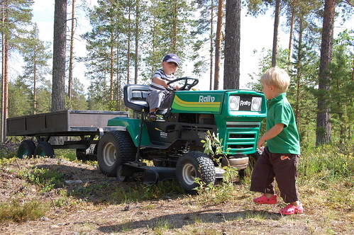 party kids midsummer sweden places villages lawnmower kuivakangas