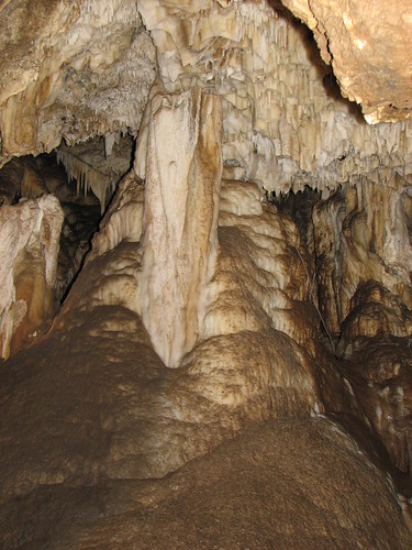 california rock underground 49 mammoth cave caverns stalactites stalagmites sanandreas motherlode rockform