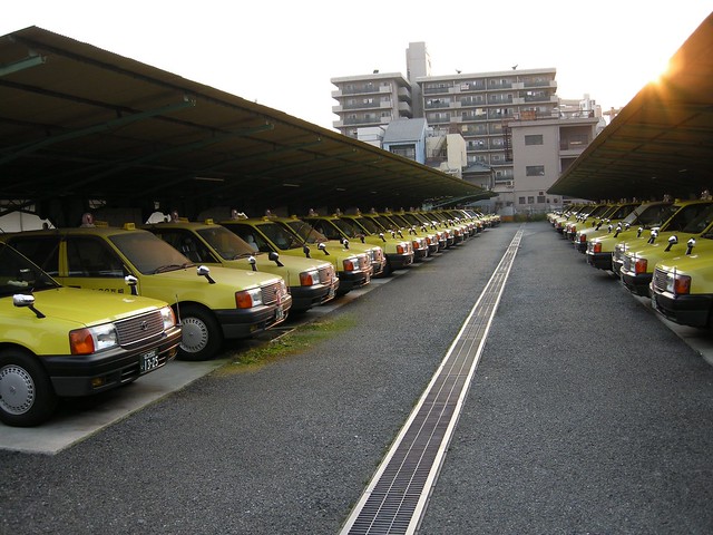 タクシー車庫