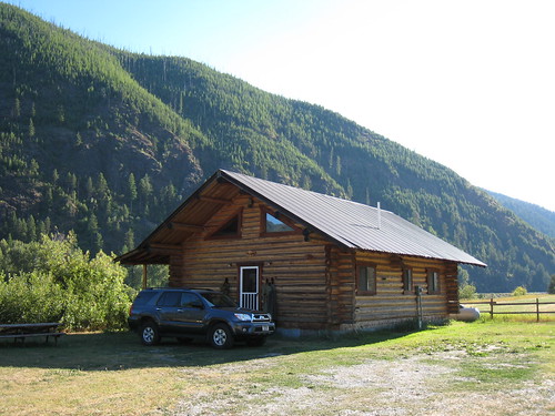cabin montana suv kootenairiver