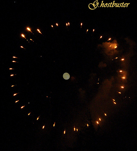 moon black night dark fireworks luna nero notte buio ghostbuster fuochiartificiali anawesomeshot aplusphoto onlythebestare gigi49