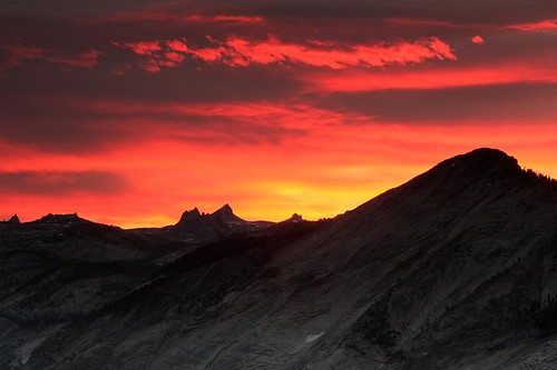 california red orange night sunrise landscape dawn photo peak yosemite summit halfdome moutain flaming highelevation