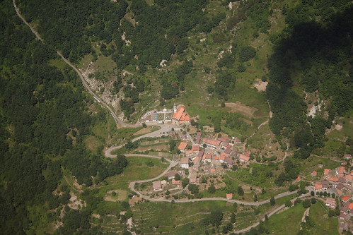 above travel sky italy panorama green nature airplane landscape town flying high village view earth top aviation hill aerial fromabove agriculture lombardia piacenza cessna skyview lombardy birdeye aeronautic oltrepò zerba splendidoltrepò