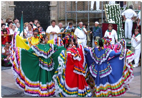 españa festival méxico religious spain huesca fiesta dancers fiestas sanlorenzo aragón religioso bailarines folkclore abigfave vacaciones2008 hunacceel