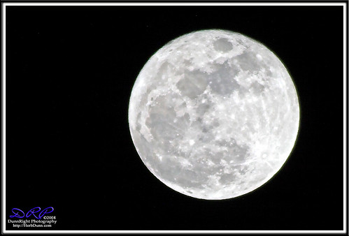 moon luna fullmoon naturescall luner anawesomeshot herbdunn dunnrightphotography kerncountyphotographers treeofhonor