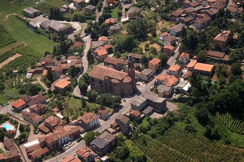 above travel sky italy panorama green nature airplane landscape town flying high village view earth top aviation hill aerial fromabove agriculture sanpietro lombardia cessna skyview lombardy pavia birdeye aeronautic pavese churc voghera oltrepò sanmarcellino chiesaparrocchiale sanerasmo oltrepòpavese cannetopavese splendidoltrepò