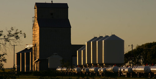 sunset wales us farm silo nd grainelevator daveandlisaswedding