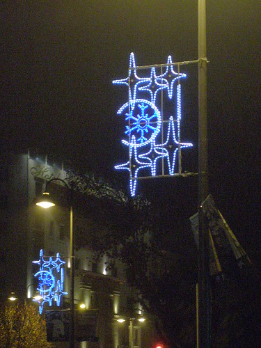 christmas street light star spain decoration illumination olympus nightview salamanca castillayleón snowcrystals