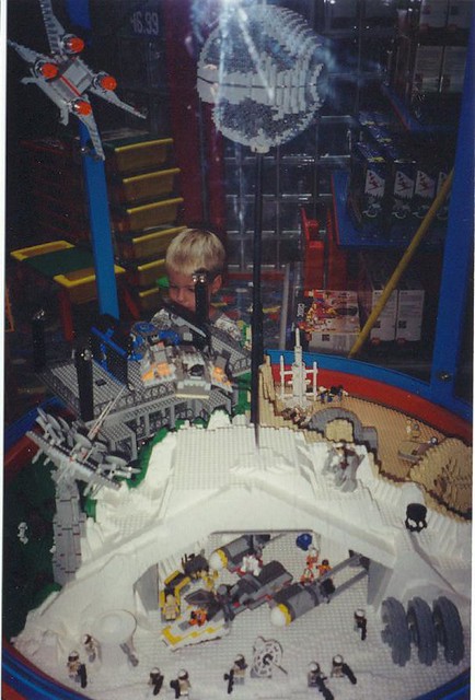 Lego Hoth display -- Mall of Americas