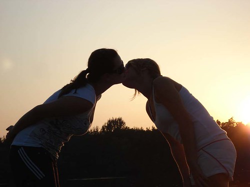 girls sunset lake austria kiss kissing