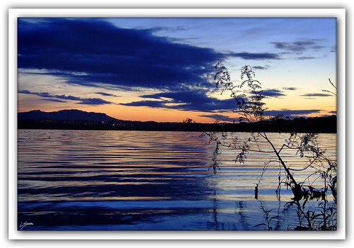 morning lake mañana sunrise lago dawn lights luces first amanecer primeras valdemorillo valmayor fujifilmfinepixs9500 lsarabia lst1984 luissarabia