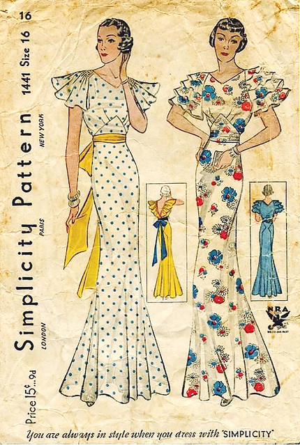 simplicity gown 1441