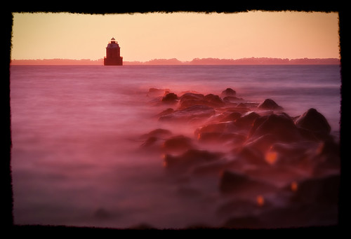 park longexposure morning lighthouse beach water sunrise dawn rocks glow jetty rocky maryland chesapeake chesapeakebay sandypoint