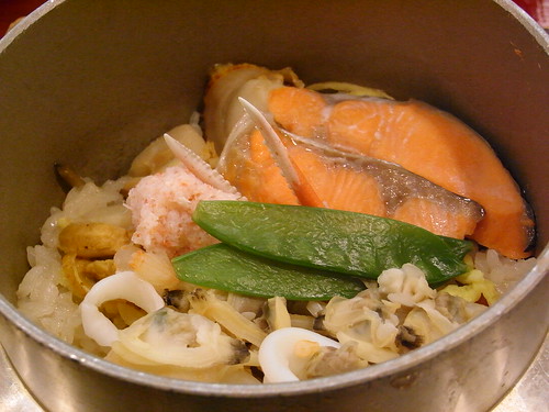 海鮮釜飯 Rice with Boiled Seafood