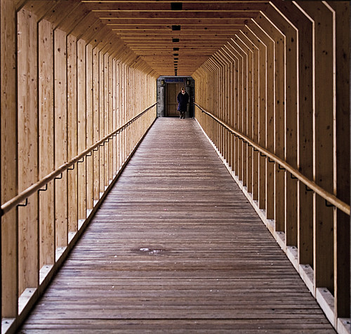 wood strange walking switzerland walkway davos passage bej superaplus aplusphoto overtheexcellence creattività