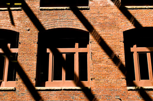 seattle windows light shadow sun brick square angle diagonal pioneer d300 nkon