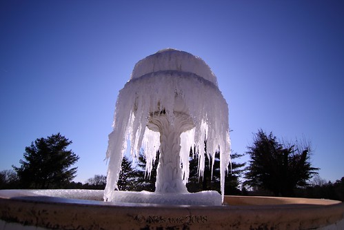 trees sun ice water fountain frozen cemetary northcarolina icicles winstonsalem ndx4 tokinaatx116prodx oaklawnmemorialpark