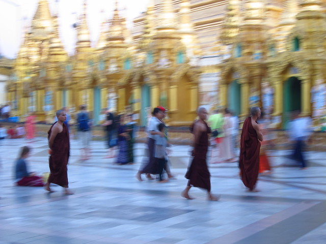 Myanmar by Mina: Shwedagon Pagoda