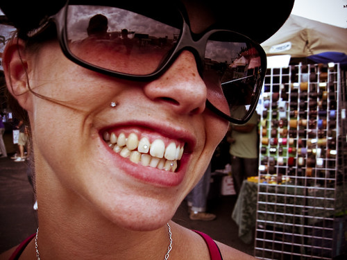 Amber's grill is blinged-out at Rock the Bells 2008