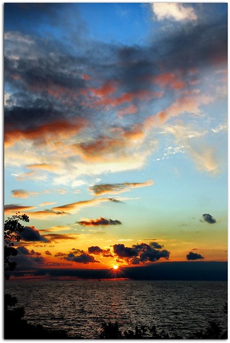 sunset summer sky sun lake water colors clouds colorful lakeerie lakewoodpark nikkor18200mmvr