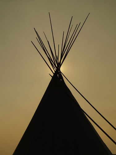 morning fog nativeamerican teepee rendezvous americanindian livinghistory rendezvouz primitivecamping