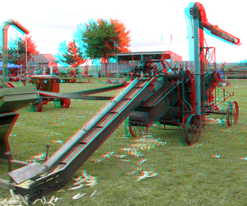 old rural stereoscopic stereophoto 3d antique farm iowa historic equipment anaglyphs redcyan 3dimages 3dphoto 3dphotos 3dpictures stereopicture