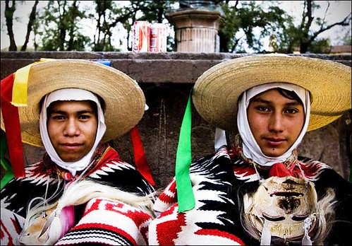mexico cocacola michoacan patzcuaro danzas viejitos beautifulboys indigenousdance youngfaces fotobydebhall