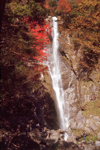 japan landscape pentax falls fujichrome izumi kumamoto kyushu scannedslide spii yatsushiro pentaxfilmslr sendantodoro smartscan3600
