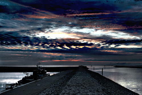 sky clouds canon twilight heaven hdr pf lubmin photomatix aguno greifswalderbodden eos400d