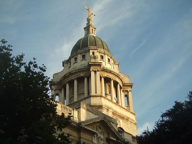 Photo of the Old Bailey by Matt Brown copyright Flickr CC 2.0 