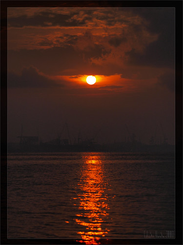 orange digital sunrise landscape singapore olympus 300mm zuiko 70mm sembawang digitalcameraclub e520