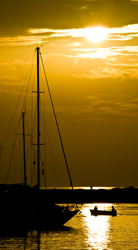 sunset colors canon landscape mediterraneo barca tramonto mare barche vela sole colori paesaggio contrasto gela eos5d