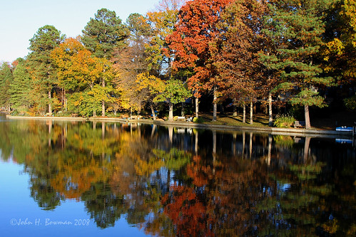 november reflections virginia fallcolor 2008 canon24105l chesterfieldcounty november2008 lakesandponds surreywood lakesurrey