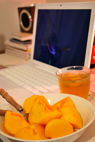 break time / japanese persimmon