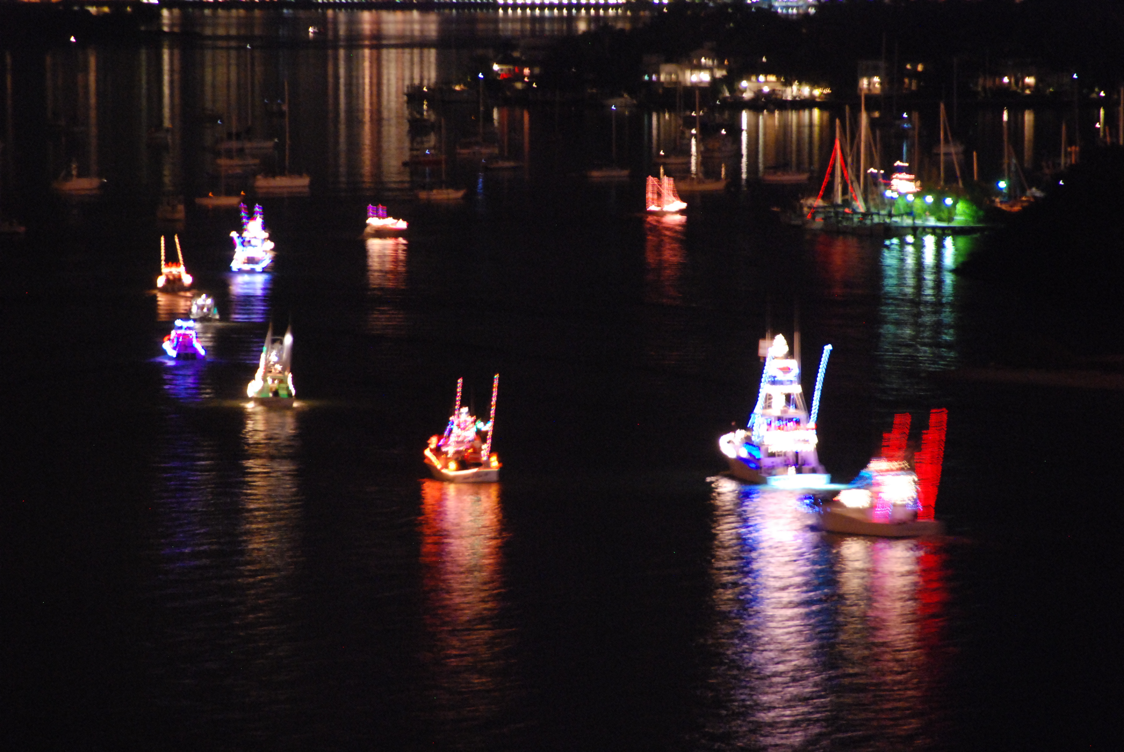 Desfile navideño de barcos en Miami.