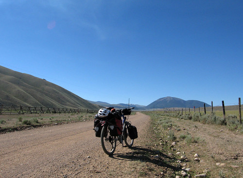 voyage trip travel usa bike bicycle landscape montana unitedstates vélo gravelroad greatdivide sheepcreek routavelo nicolasdh gdmbr greatdividemountainbikeroute medecinelodge