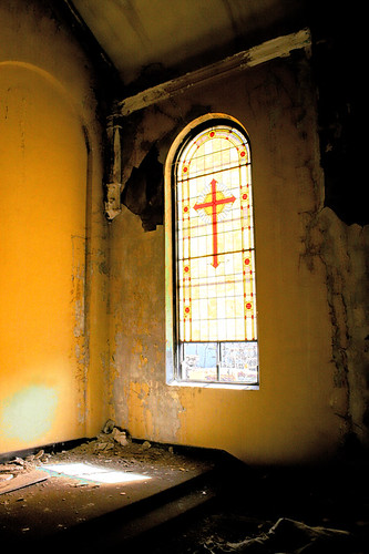sun abandoned broken church window saint photoshop canon francis catholic cross cathedral decay stainedglass creativecommons stfrancis hdr decayed hdri rundown seraph cs3 tophdr 123hdr goldstaraward goldstarawardgoldmedalwinner stfrancisseraph abandonedcathedral