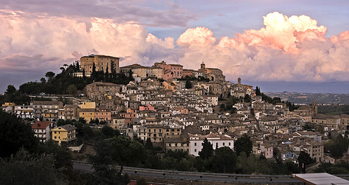 sunset italy clouds town ancient day cloudy small medieval loreto italians meteo abruzzo pescara holidaysvacanzeurlaub aprutino