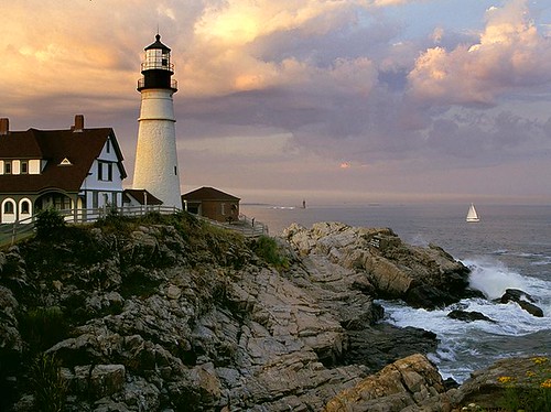 sunset lighthouse sailboat wow portland harbor twilight dusk maine 100v10f soe mywinners abigfave platinumphoto diamondclassphotographer betterthangood goldstaraward lighthousetrek lightkeeperaward