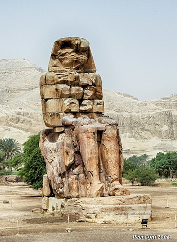 africa egypt nile luxor colossus memnon pharaon blinkagain peergyntphotos