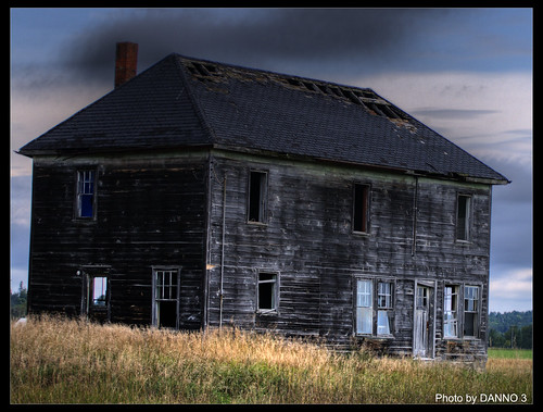 old house ontario canada abandoned halloween farm falls haunted sharp spooky northern sturgeon