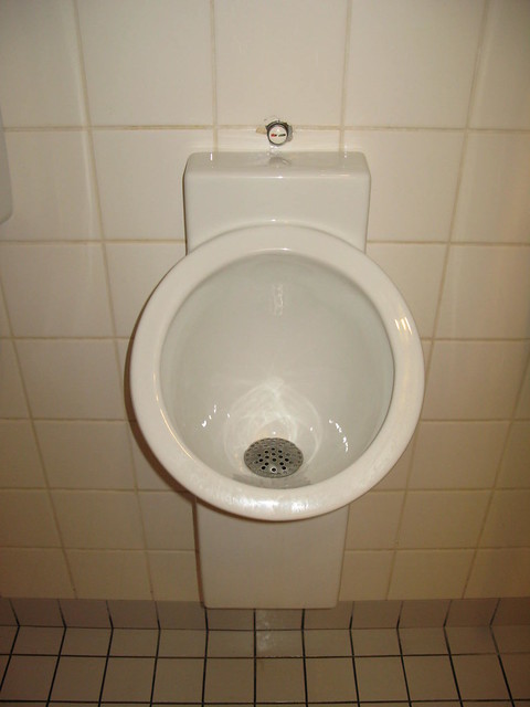 Urinal at IHE