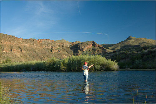 usa oregon river fishing or lance casting owyhee
