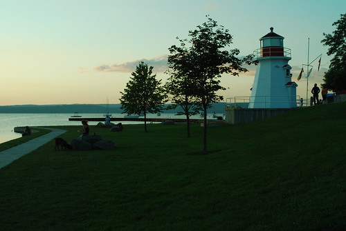 sunset lighthouse renforth