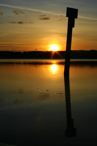 sunrise sunup paddlingpool brightlingsea brightlingseapaddlingpool