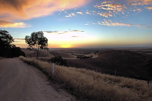 sunset rural geotagged farm country australia land sa southaustralia tanunda rowlandflat barrosavalley acg2ndplacewinner firedoc02 geo:lat=34555346 geo:lon=138991127