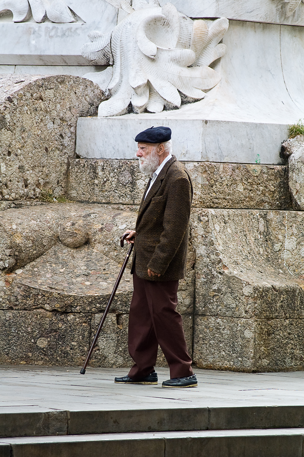 Barcelona Photoblog: Old Man With Walking Stick