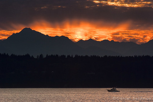 seattle sunset sky orange 20d water clouds canon fire boat washington telephoto pugetsound