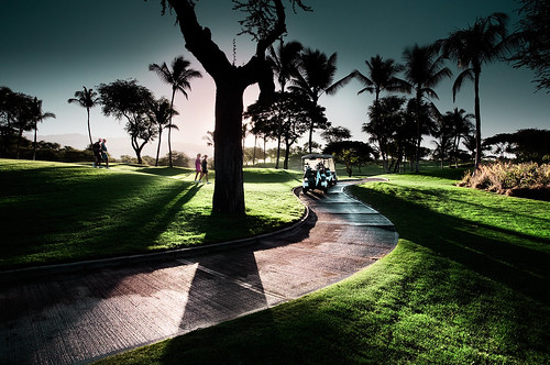 green grass sunrise landscape hawaii maui putting golfcart golfers wailea bluecourse waileagolfresort waileabluegolfcourse